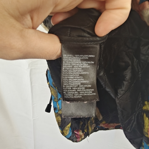 The North Face Vest Womens Small Multicolor Floral Packable Quilted Thermoball - Picture 11 of 11